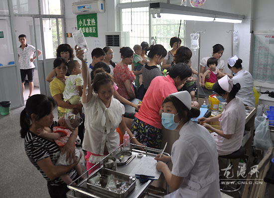 持续高温天气 导致“夏季病”多发