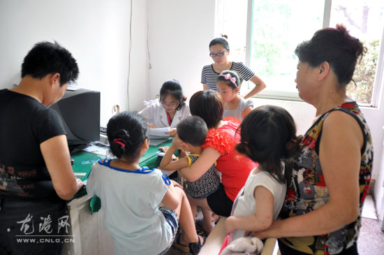 持续高温天气 导致“夏季病”多发