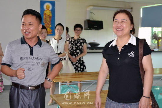 我镇开展“红七月、服务月”活动