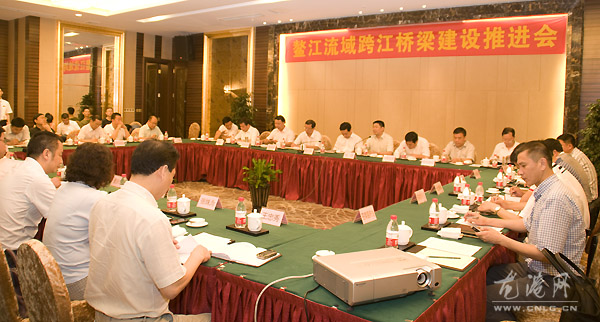 赵一德市长