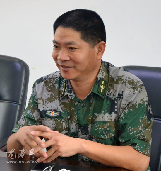 庆“八一” 人武部组织打靶活动