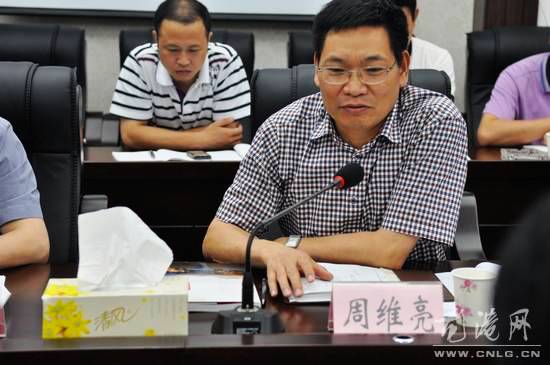 省信访局领导来我镇调研信访工作