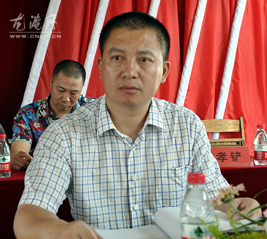 龙港工商联巴曹商会召开三届一次会员大会