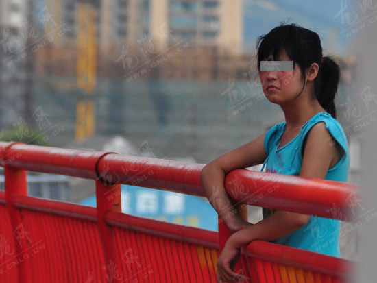 一外地女子在瓯南大桥跳江