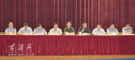 龙港镇召开深化道路交通秩序整治工作动员大会