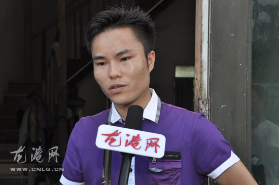 爱心下乡 寒门学子得温暖