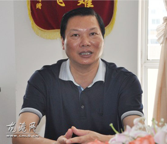 温州市委常委余梅生带队来苍南县印刷包装行业协会调研