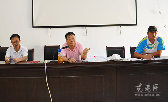 2011年温州市游泳裁判员培训班暨裁判员晋级考试在龙港举行