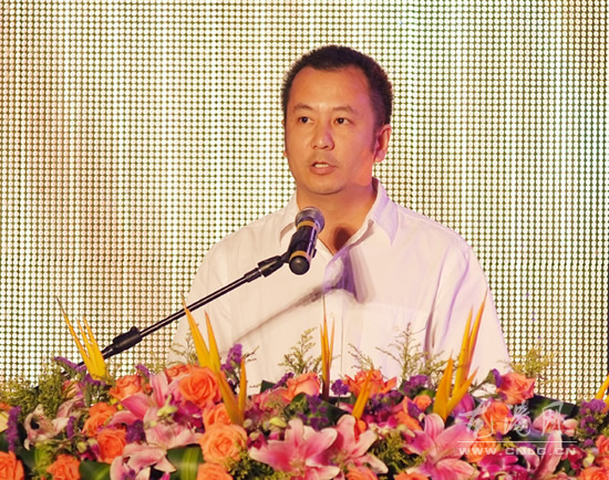 龙港镇举行首届双“十佳”颁奖典礼晚会