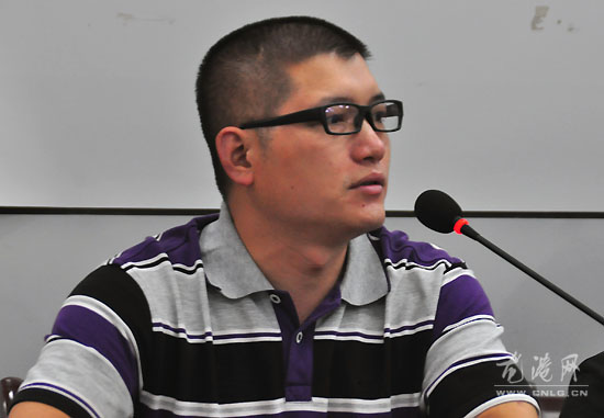 龙港镇召开单行道改建听证会
