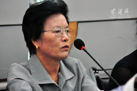 龙港镇召开单行道改建听证会