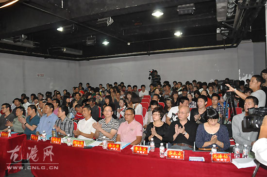 “长大后，我要去当兵”龙港镇小学生国防教育主题演讲赛举行