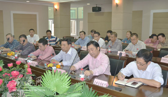 龙港镇银企座谈会