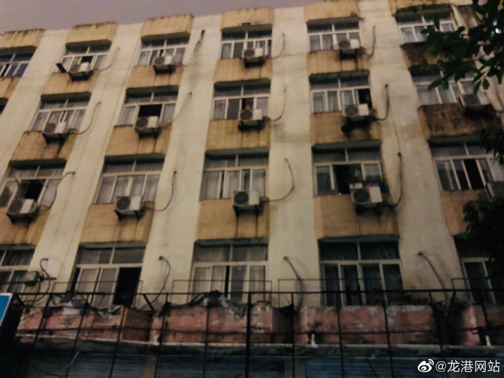 9821ae92ly1g4ad0ybin6j23402c07wj.jpg