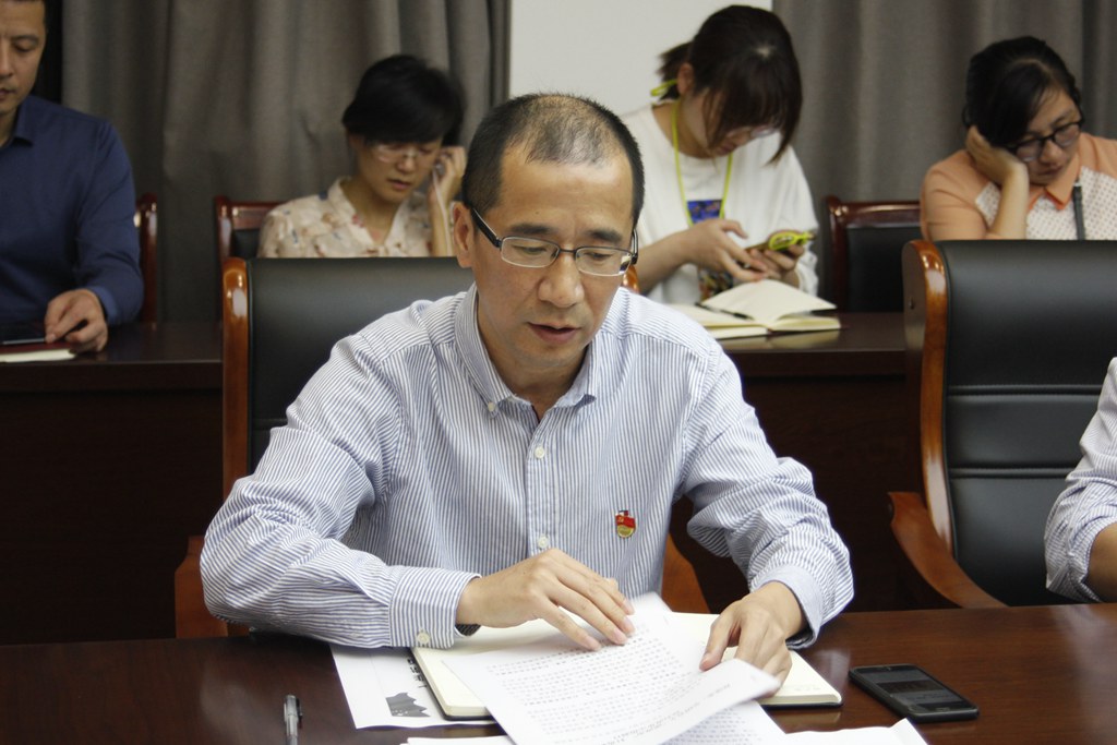 龙港市经济发展局机关党支部书记吴高毅