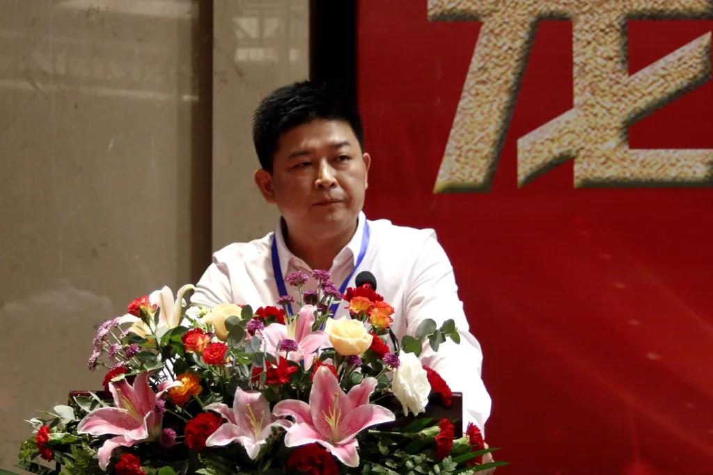 温州市建筑渣土处置协会龙港分会会长陈崇虎
