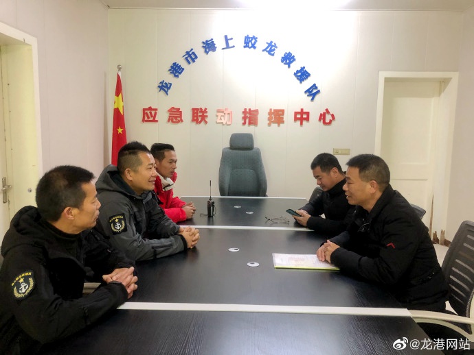 龙港市应急物资储备库专项督查某救援队应急物资储备情况