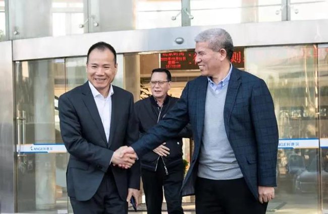 方文彬到龙港市电子商务行业协会及会员企业调研