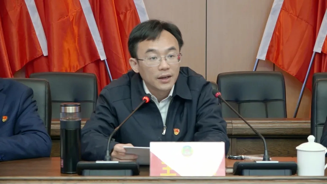龙港市委常委、宣传统战部长、市政协党组副书记王辉球