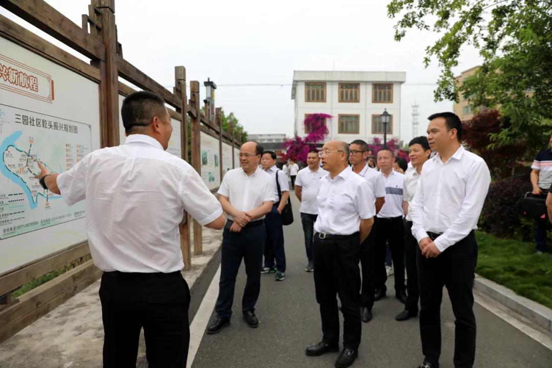 省政协副主席周国辉来龙港调研美丽大花园建设 省政协副主席周国辉来龙港调研美丽大花园建设