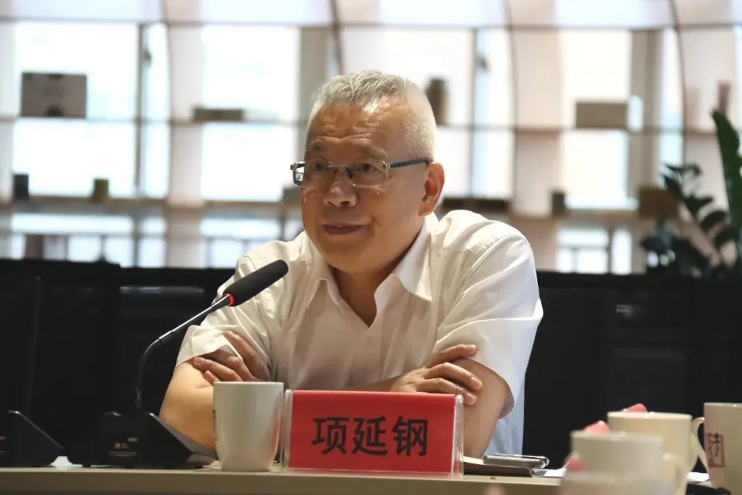 龙港市政协副主席项延钢