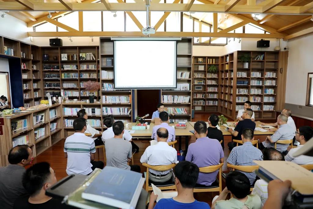 勤耕读，“书香政协”学习气氛渐浓 龙港市政协组织文史爱好者开展文史讲座活动