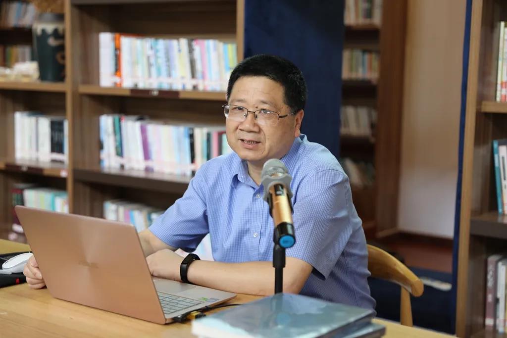 勤耕读，“书香政协”学习气氛渐浓 龙港市政协组织文史爱好者开展文史讲座活动