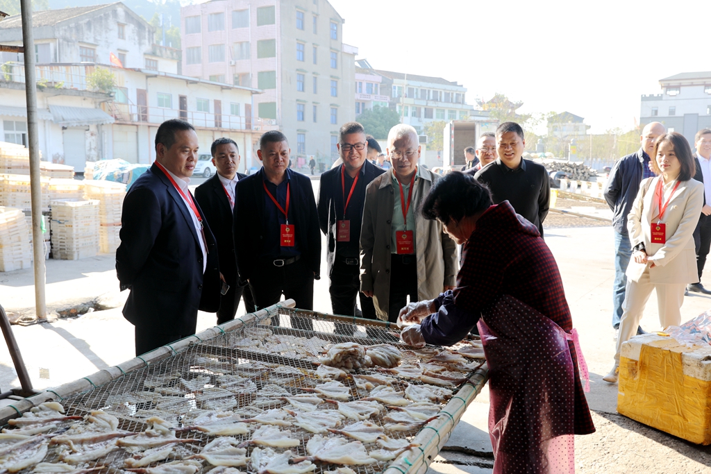 渔厂“臭味”阵阵难闻 舥艚群众对环境有诉求 市政协“民生议事堂”来协商