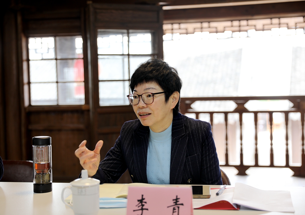 龙港市政协党组书记、主席候选人李青