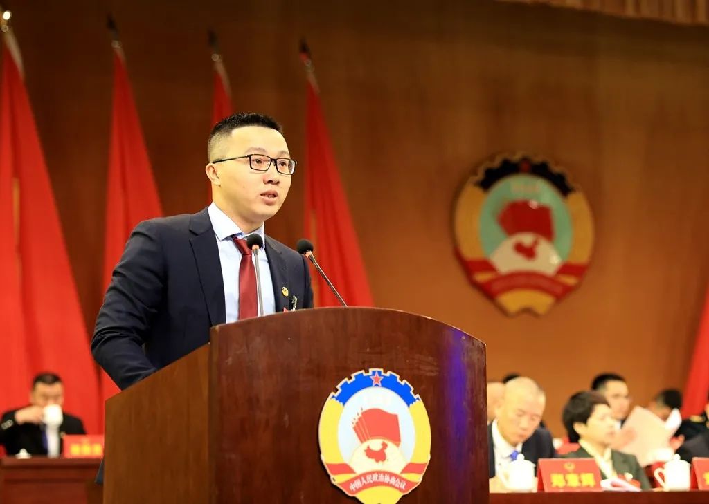 何必晓委员：高水平打造我市小微园集群