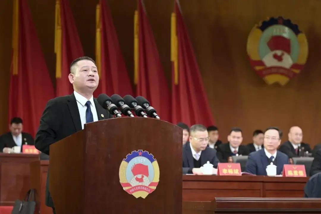 推进政府购买服务提质增效  颜贻胜委员