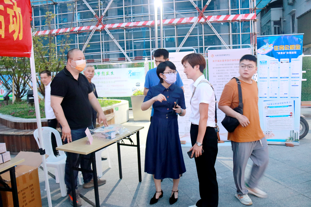 龙港市政务服务中心党组书记、主任薛如意