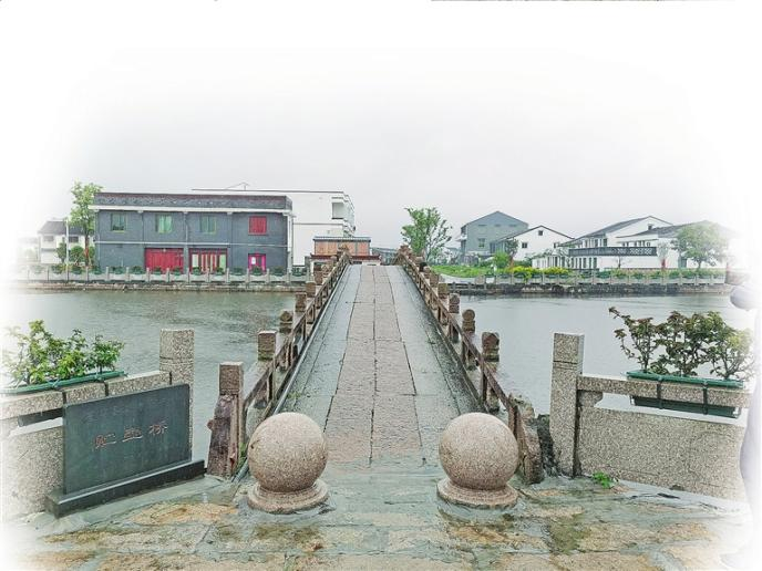 雨中的贮壶桥