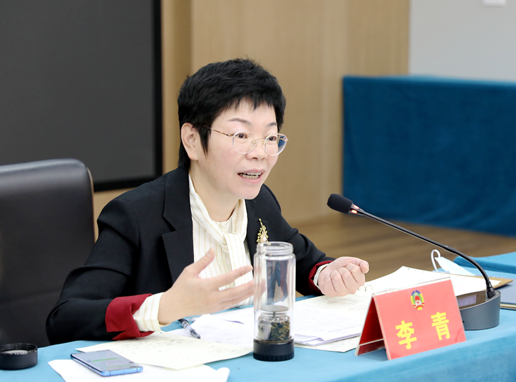 龙港市政协主席李青