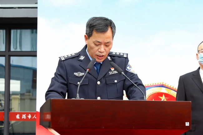 丁前鹏对三年来龙港法院司法警察工作予以充分肯定