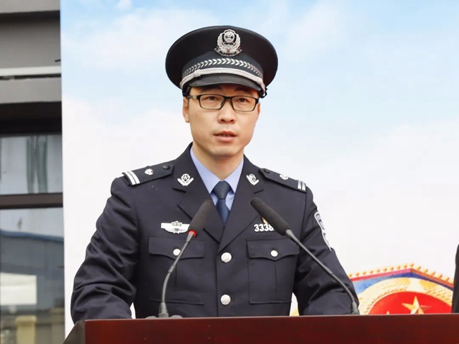  龙港法院司法警察大队副大队长冯亦棠表态