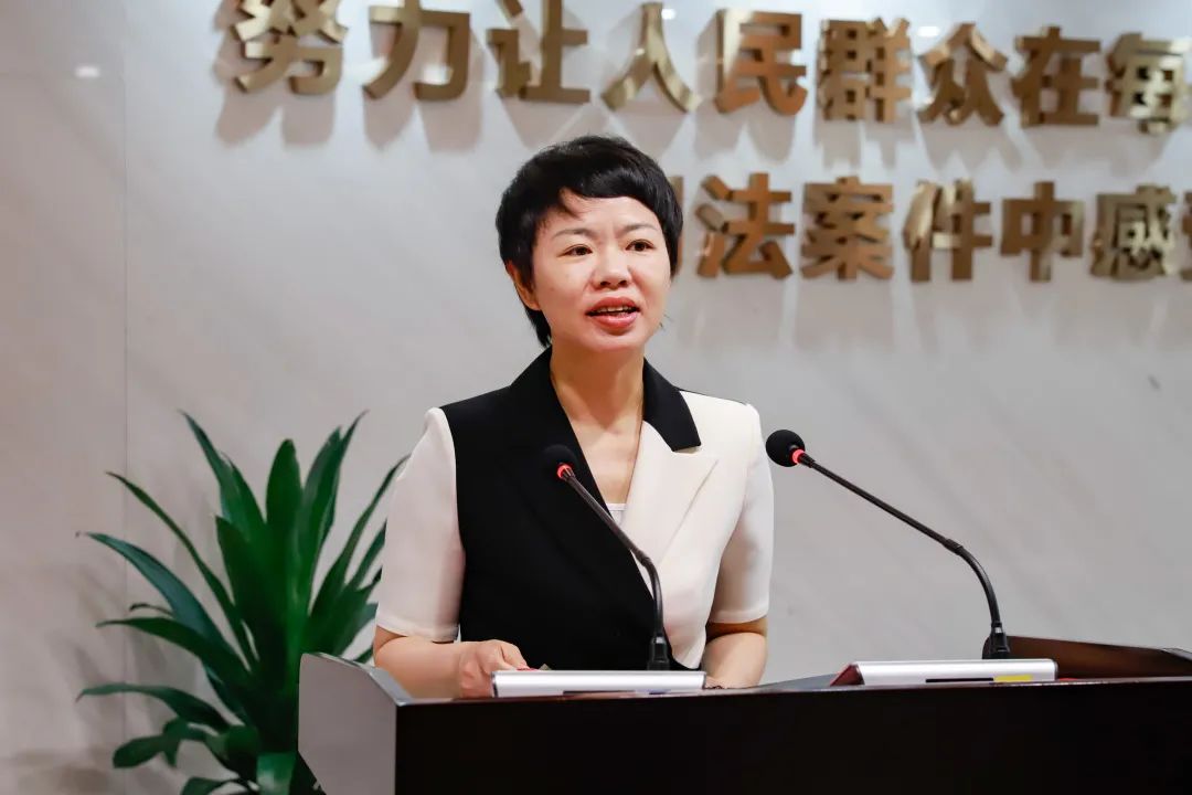 何宗静书记
