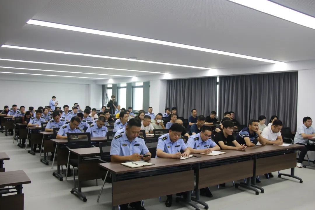 龙港市应急管理局与龙港新城开发建设中心举行安全生产行政执法委托签约仪式