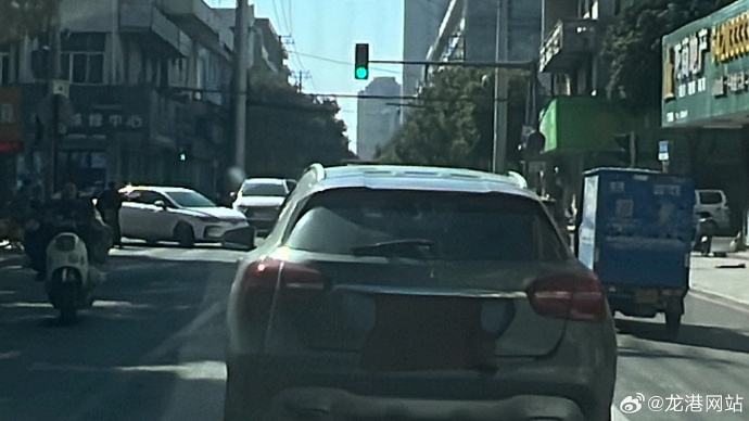 9821ae92gy1hl7ec7jn9jj22ps1j07r5.jpg