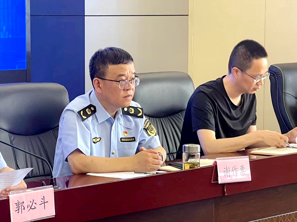 龙港市市场监督管理局副局长谢作票