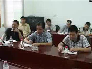 龙港召开部署防御16号超强台风会议