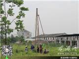 镇长陈为来现场办公 “四变”工程和谐推进