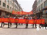边防官兵组织四川籍民工捐款援助家乡