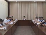 何宗静调研城区居民交通出行问题