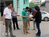 镇领导看望慰问少年儿童 庆祝“六一”儿童节