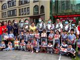 陈国苗一行来到小龙人幼儿园、龙港九小和龙港十一中开展慰问活动