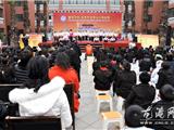 学好英语 长大“我”也当外交官 