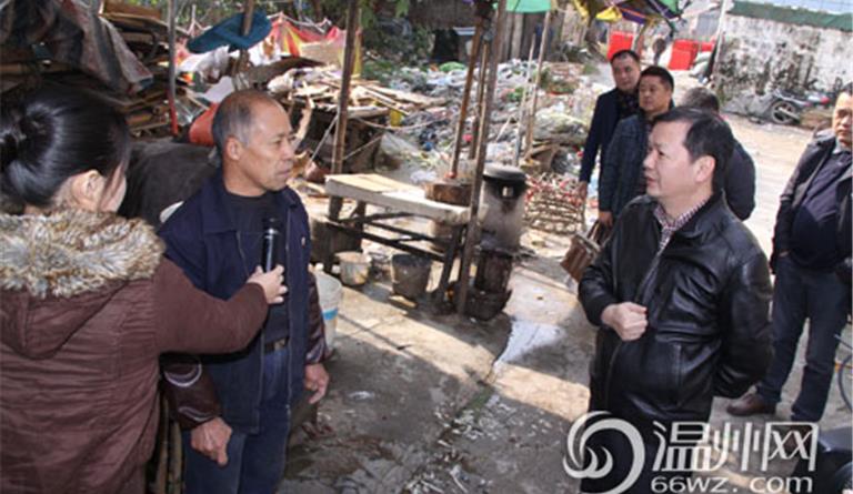 龙港菜场环境脏乱差 代表监督当日解决