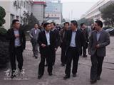 市领导来龙港镇开展“百日扶工解千难”活动