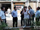 丁振俊到城南社区督查违章建筑整治工作